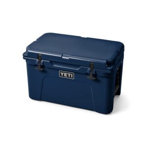 YETI Tundra 45 navy