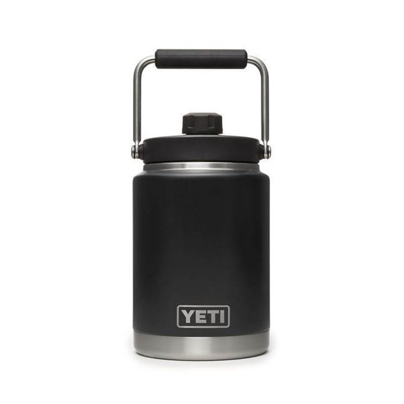YETI Rambler 1-Gallon-Jug-Jug_Black_Half-Gallon_Front_Ablation-Side-1680x1024_ea317534-5100-470a-ba4f-edb21fc54c2e_quad YETI Rambler 1-Gallon-Jug